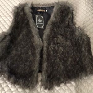 NWT Faux fur vest